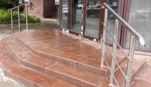 Ограждение входной группы из нержавейки 15