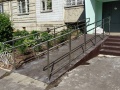 Ограждение пандуса из нержавейки в жилом доме 1